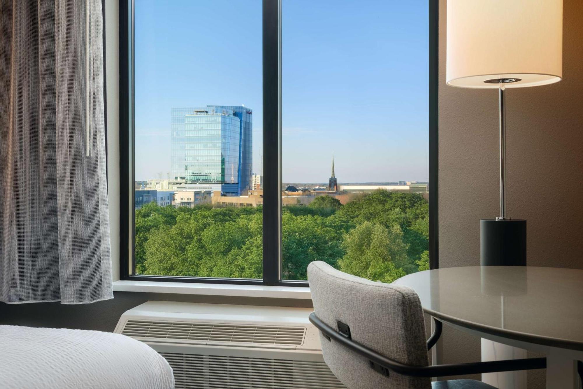 Tempo By Hilton Raleigh Downtown Hotell Exteriör bild
